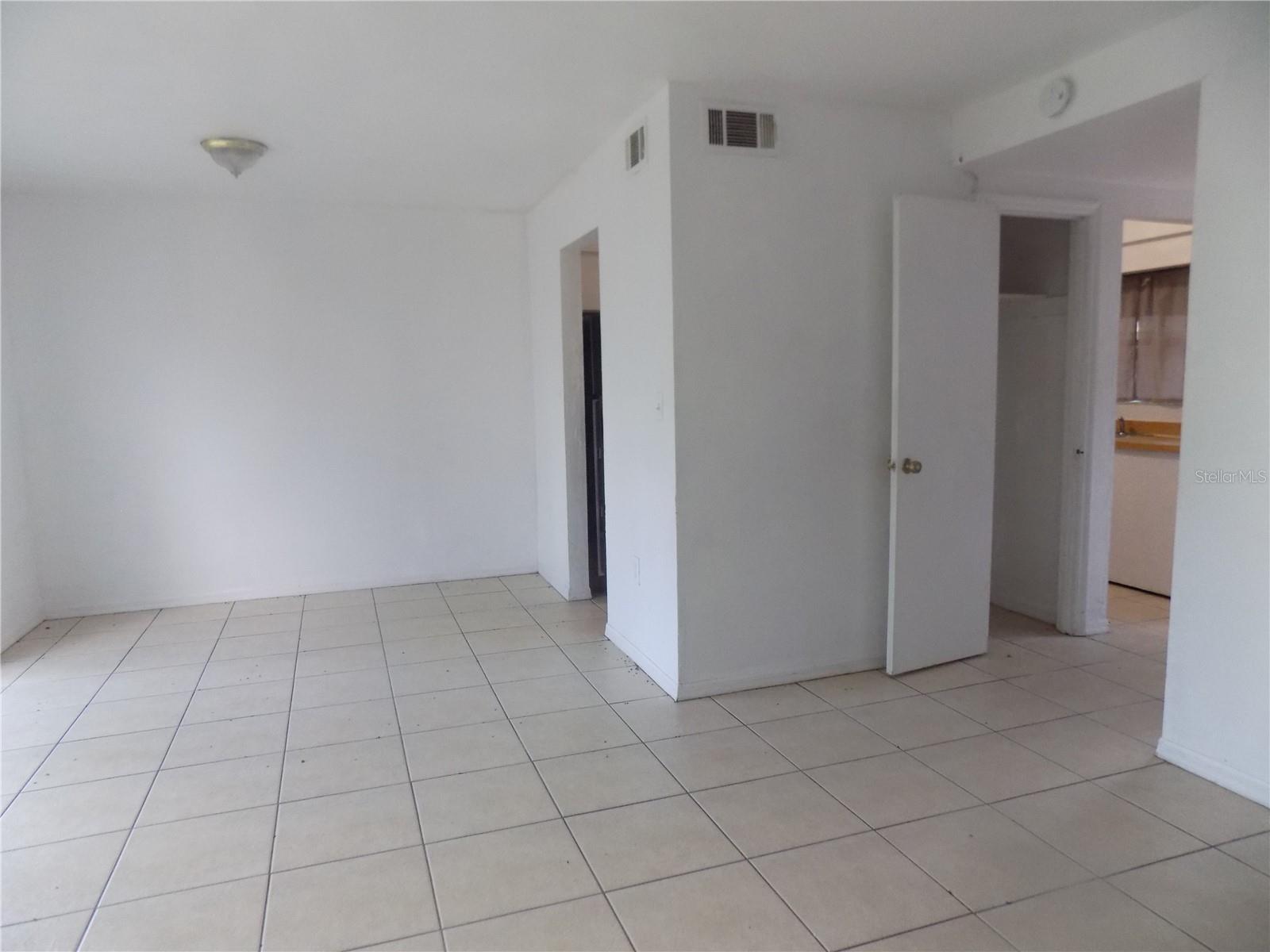 SUGARFOOT OAKS - Residential Income