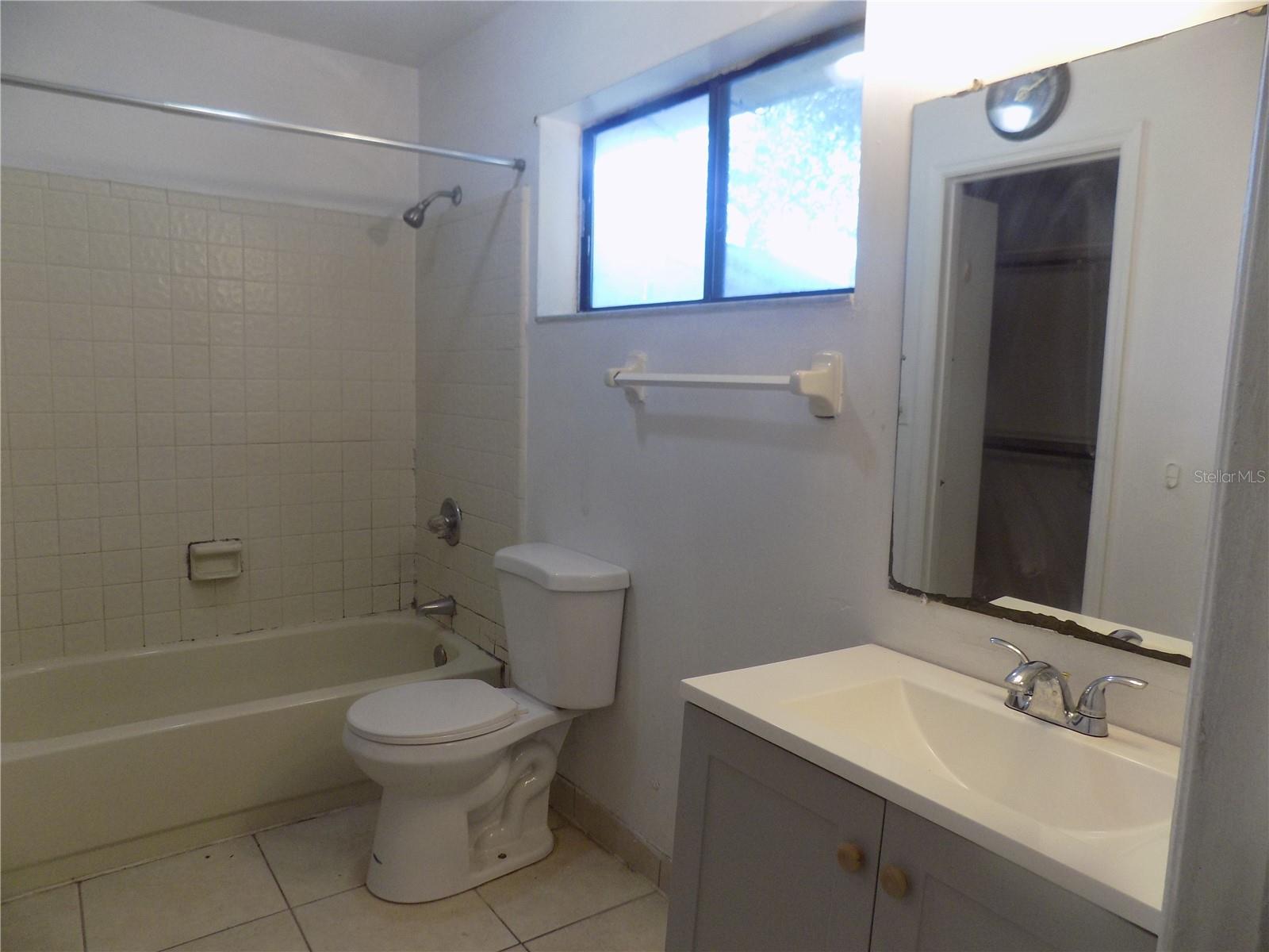 SUGARFOOT OAKS - Residential Income