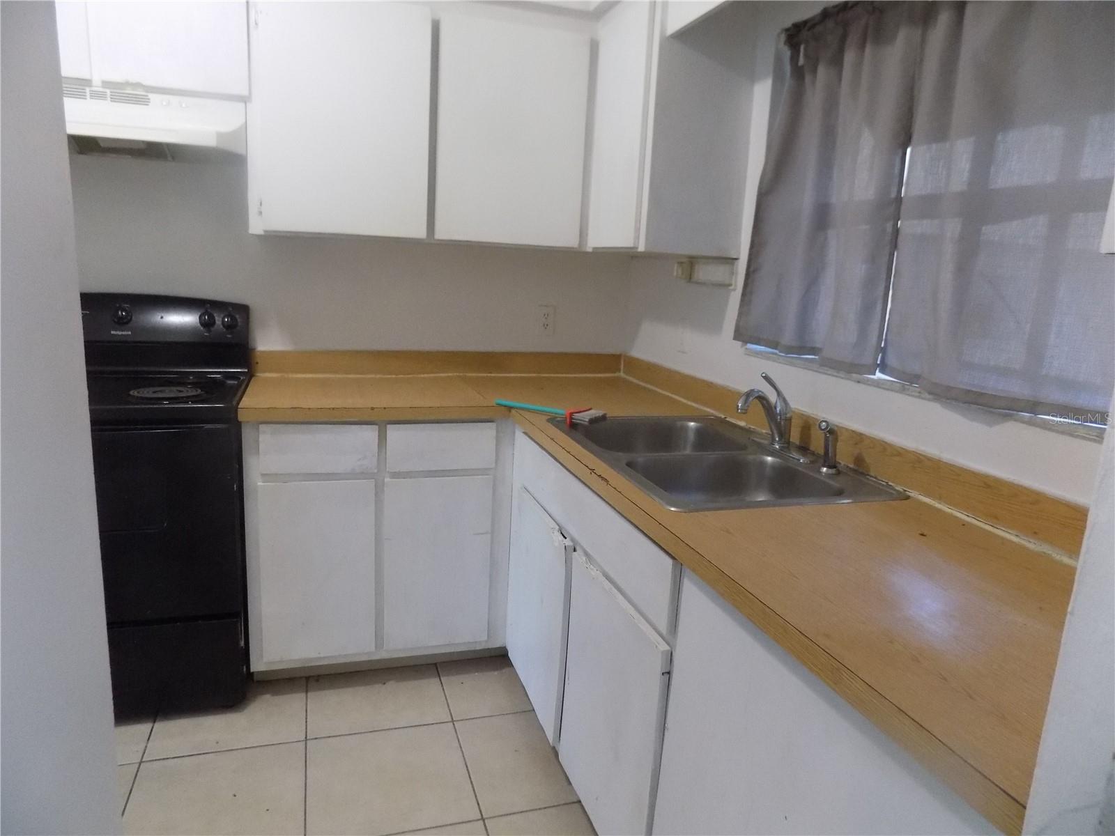 SUGARFOOT OAKS - Residential Income
