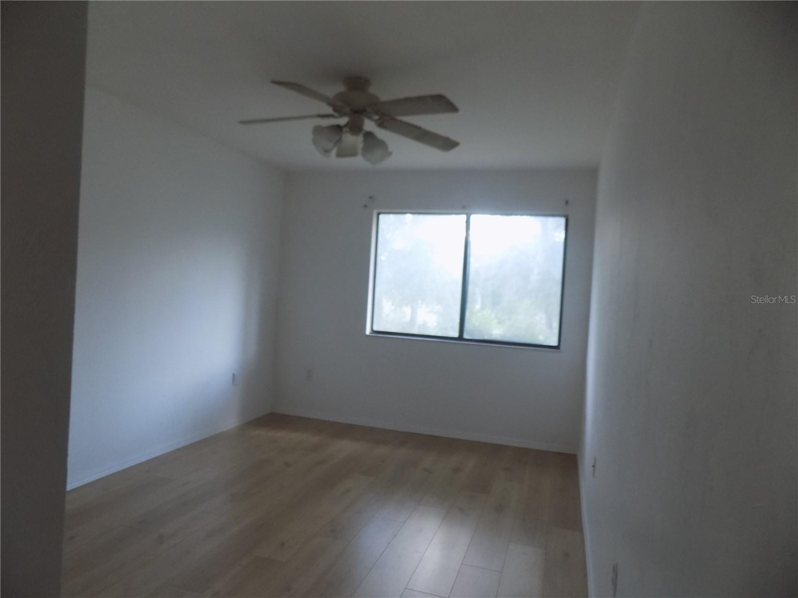 SUGARFOOT OAKS - Residential Income