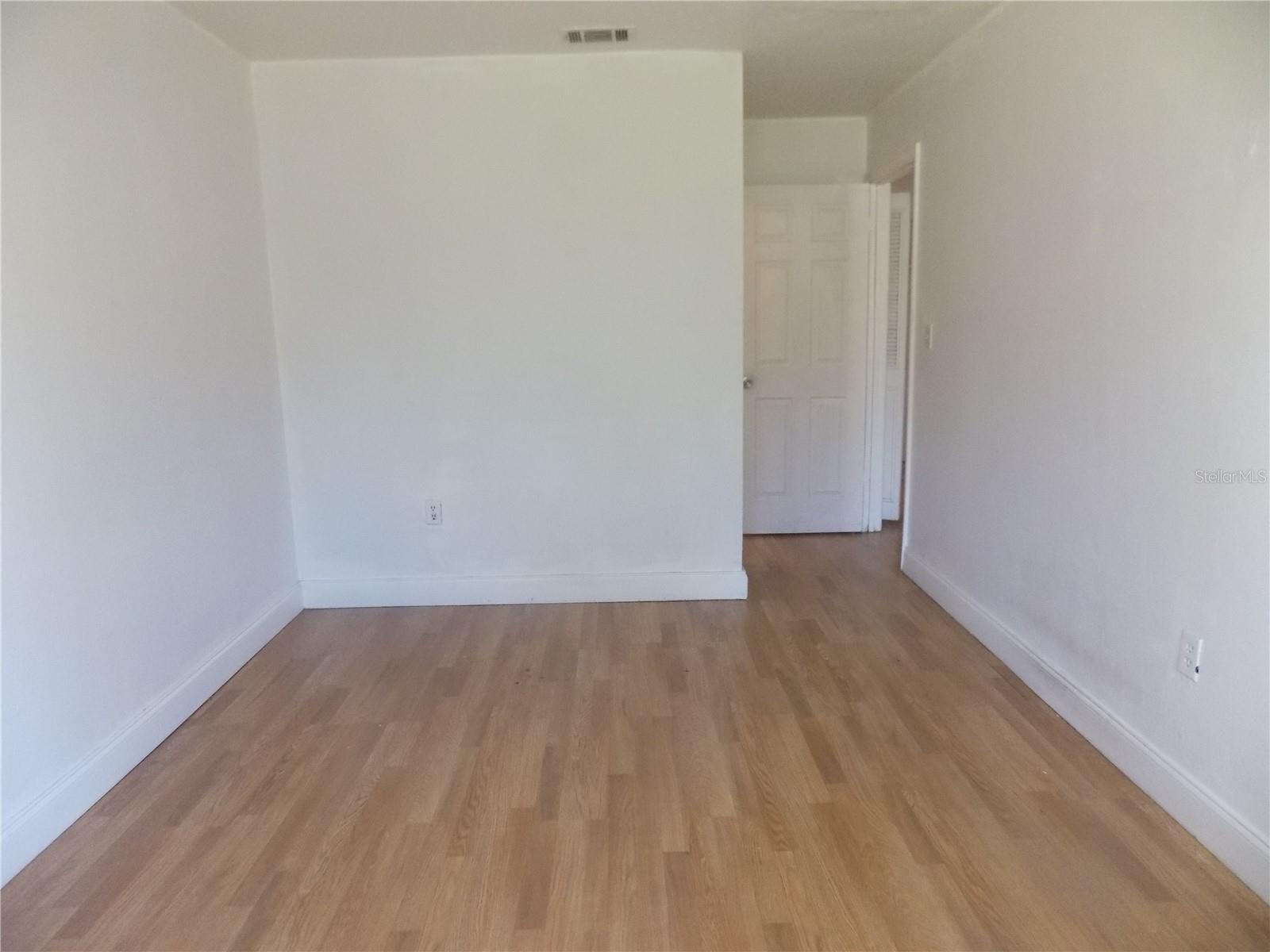 SUGARFOOT OAKS - Residential Income