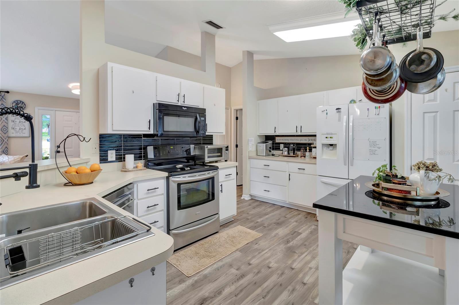 WEDGEWOOD CLUB 7TH ADD - Residential