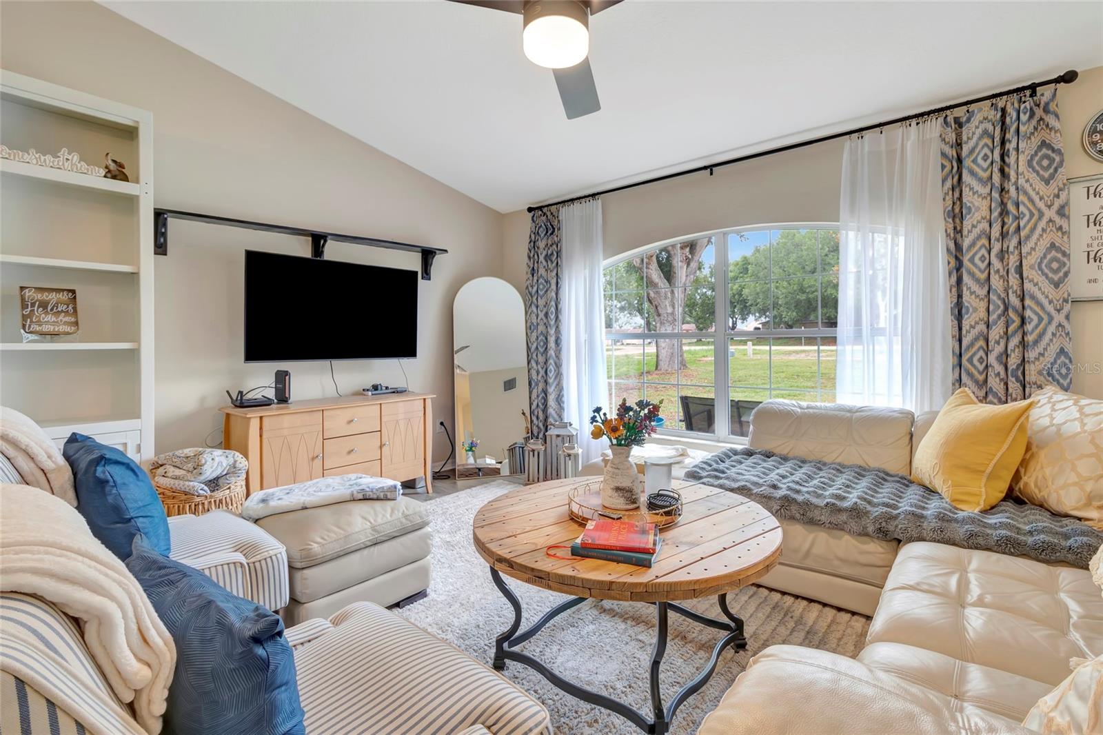 WEDGEWOOD CLUB 7TH ADD - Residential