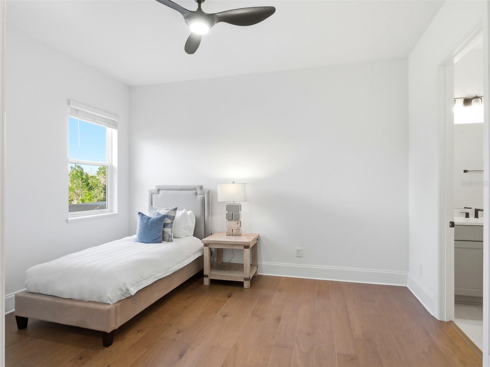 LAUREL POINTE PH 1 - Residential