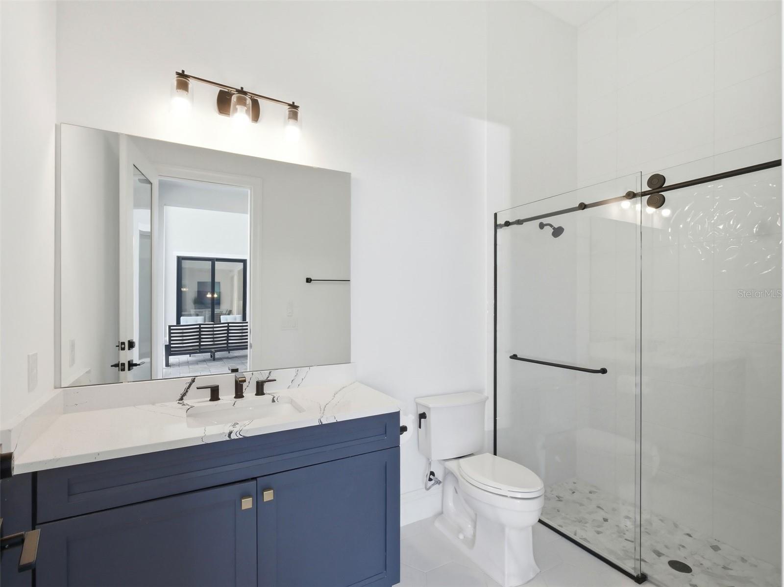 LAUREL POINTE PH 1 - Residential