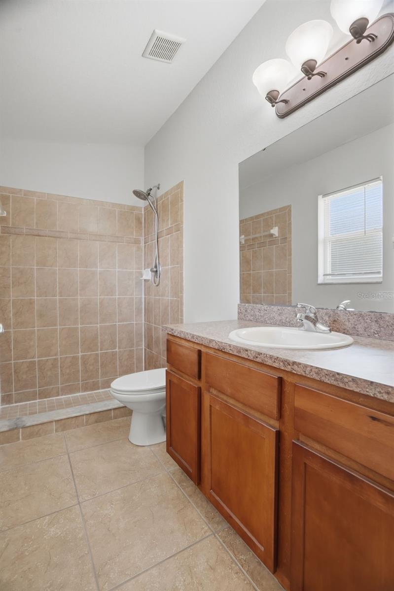 ENCLAVE AT IMPERIAL LAKES - Residential