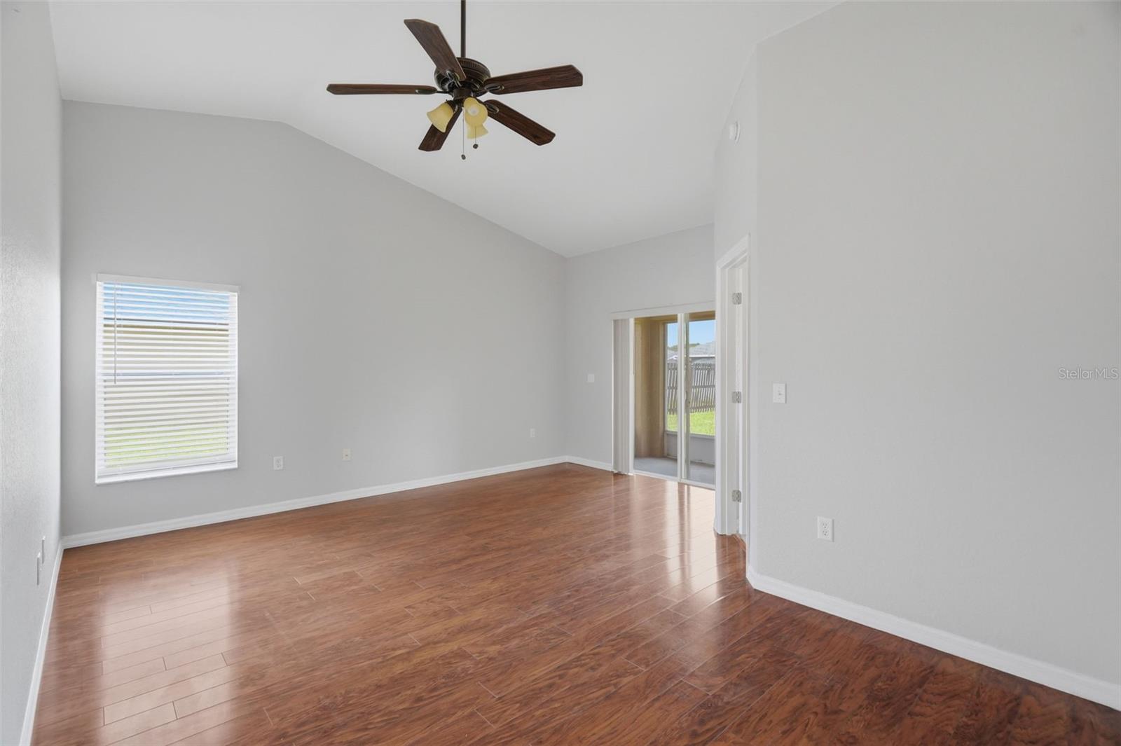 ENCLAVE AT IMPERIAL LAKES - Residential
