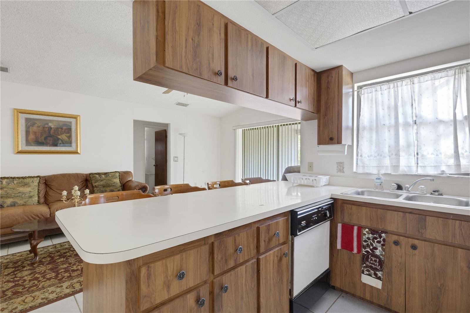 LORRAINE PARK - Residential