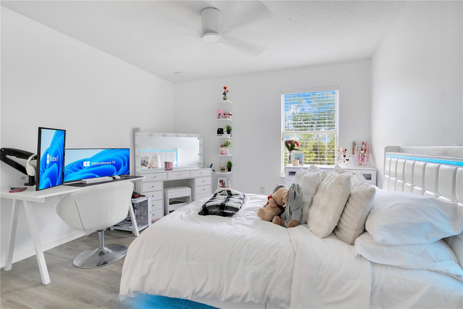 TIVOLI WOODS VILLAGE C 51 84 - Residential