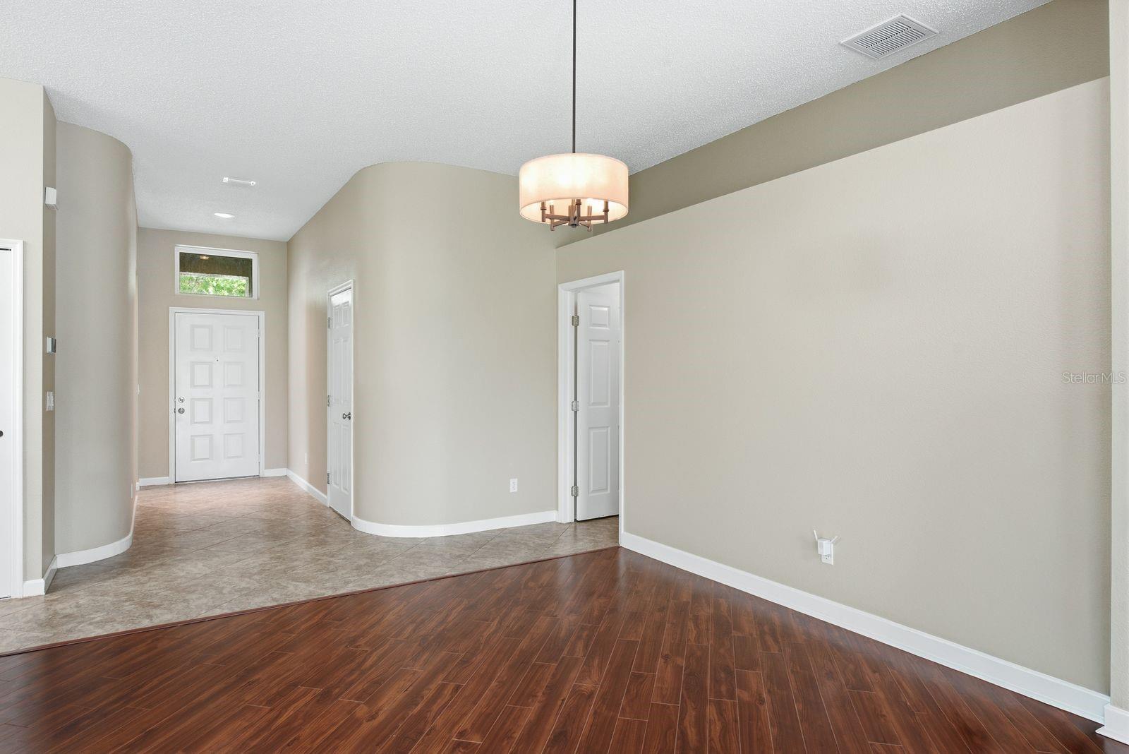 FOUNTAINS AT CYPRESS LAKES THE - Residential Lease