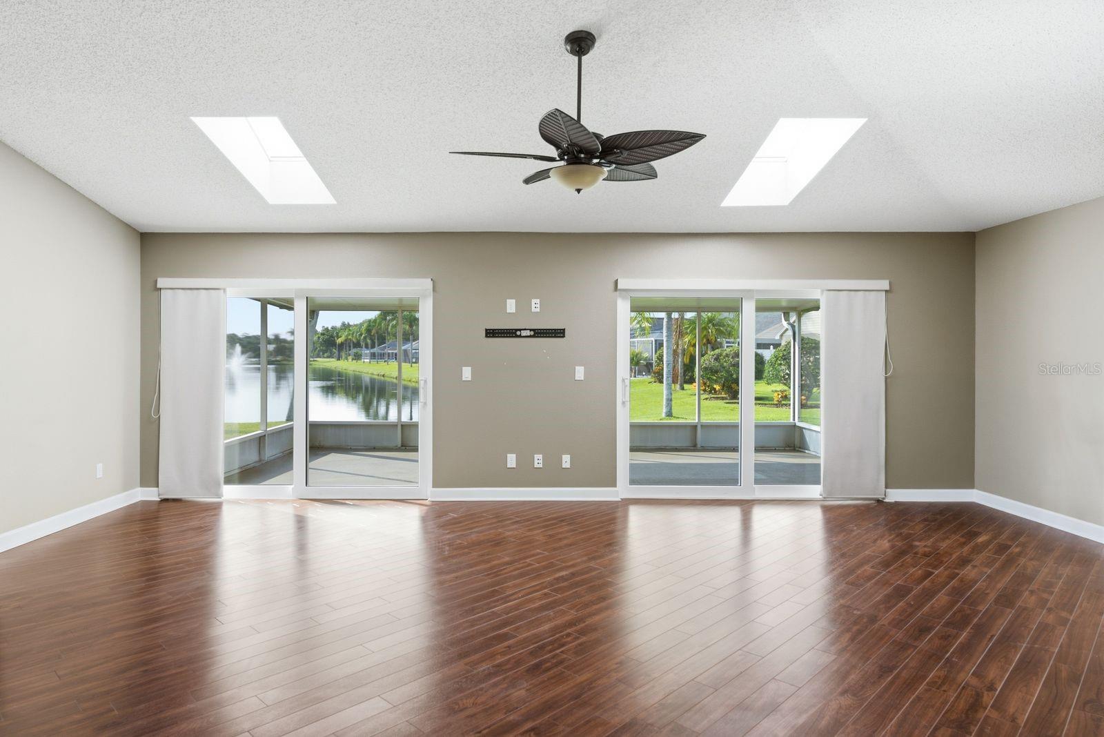 FOUNTAINS AT CYPRESS LAKES THE - Residential Lease