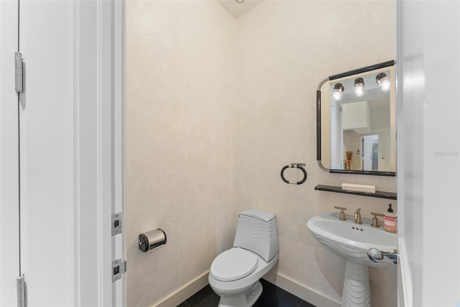 ISLEWORTH - Residential
