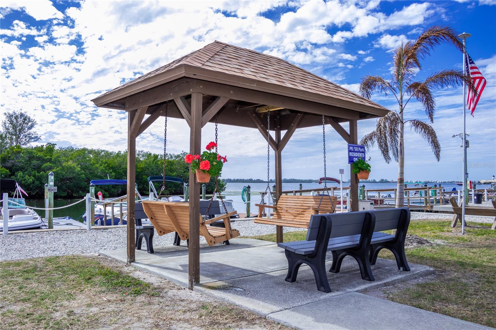 PARADISE BAY ESTATES CO-OP - Land