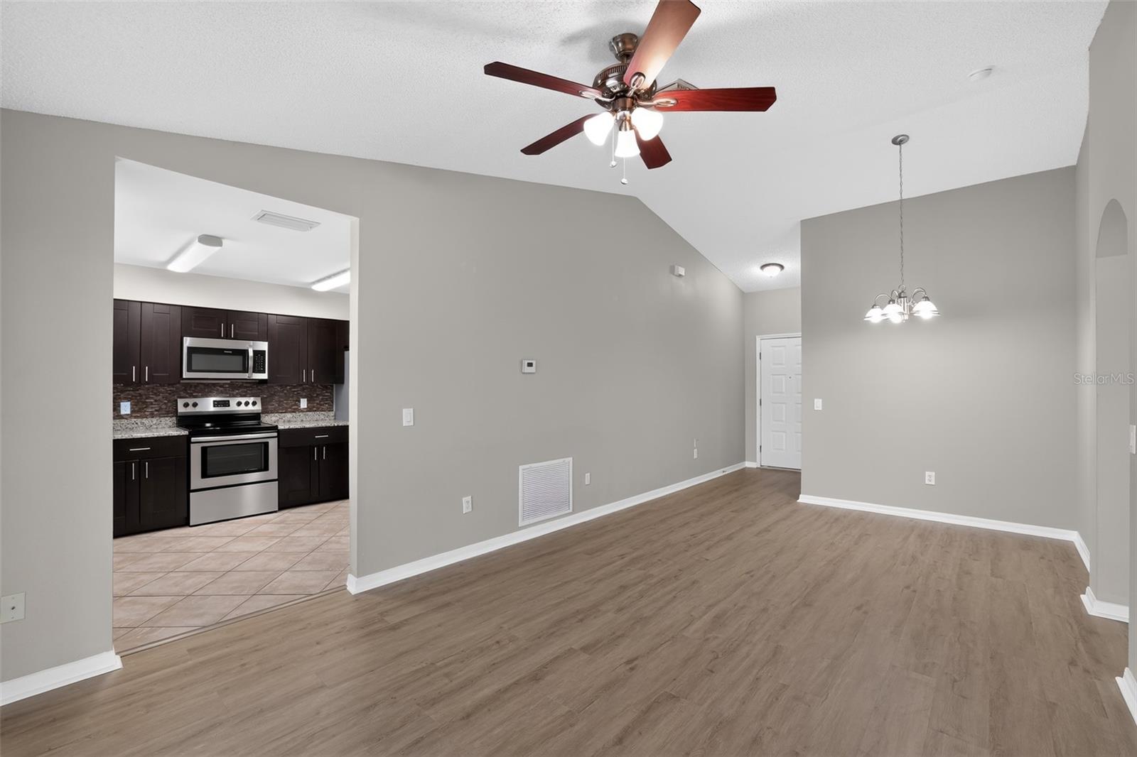SUMMERFIELD VILLAGE 1 TR 32 - Residential