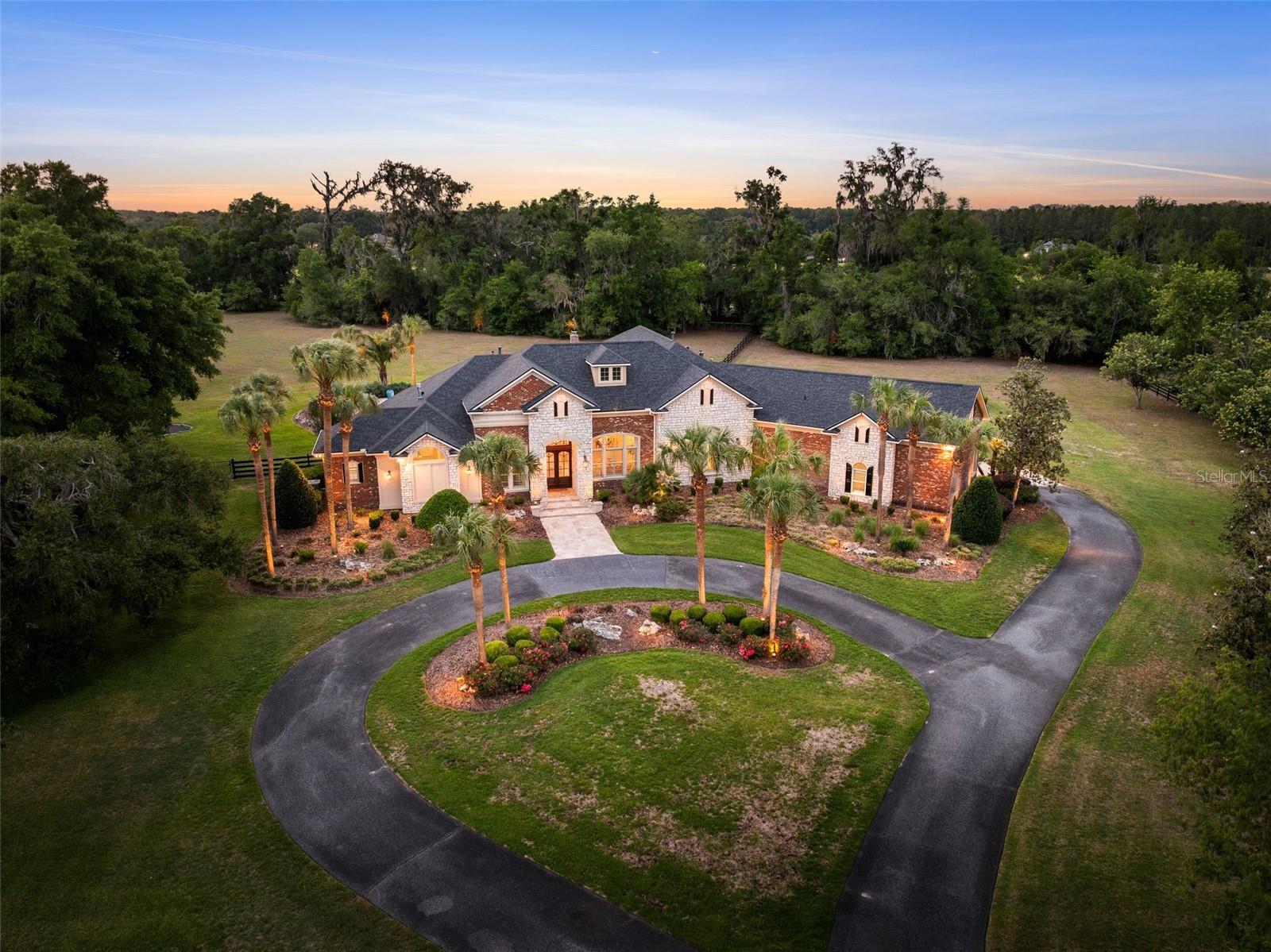 THE GROVE - Residential