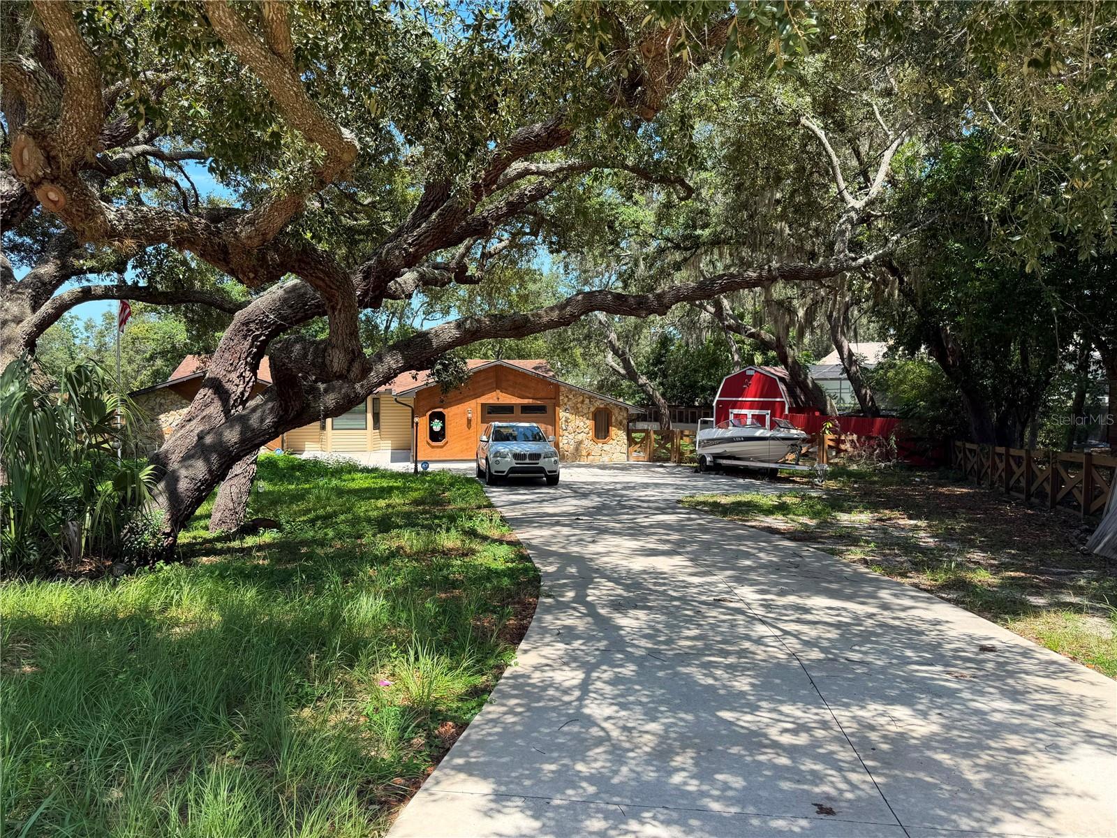 SPRING HILL - Residential