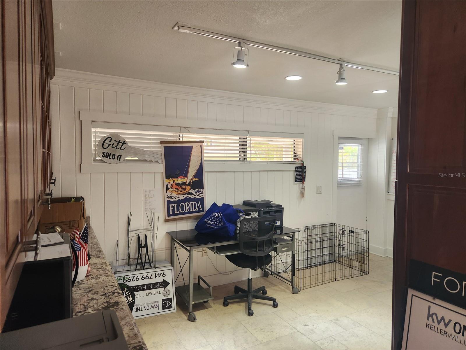 BEACH PLAZA - Commercial Sale
