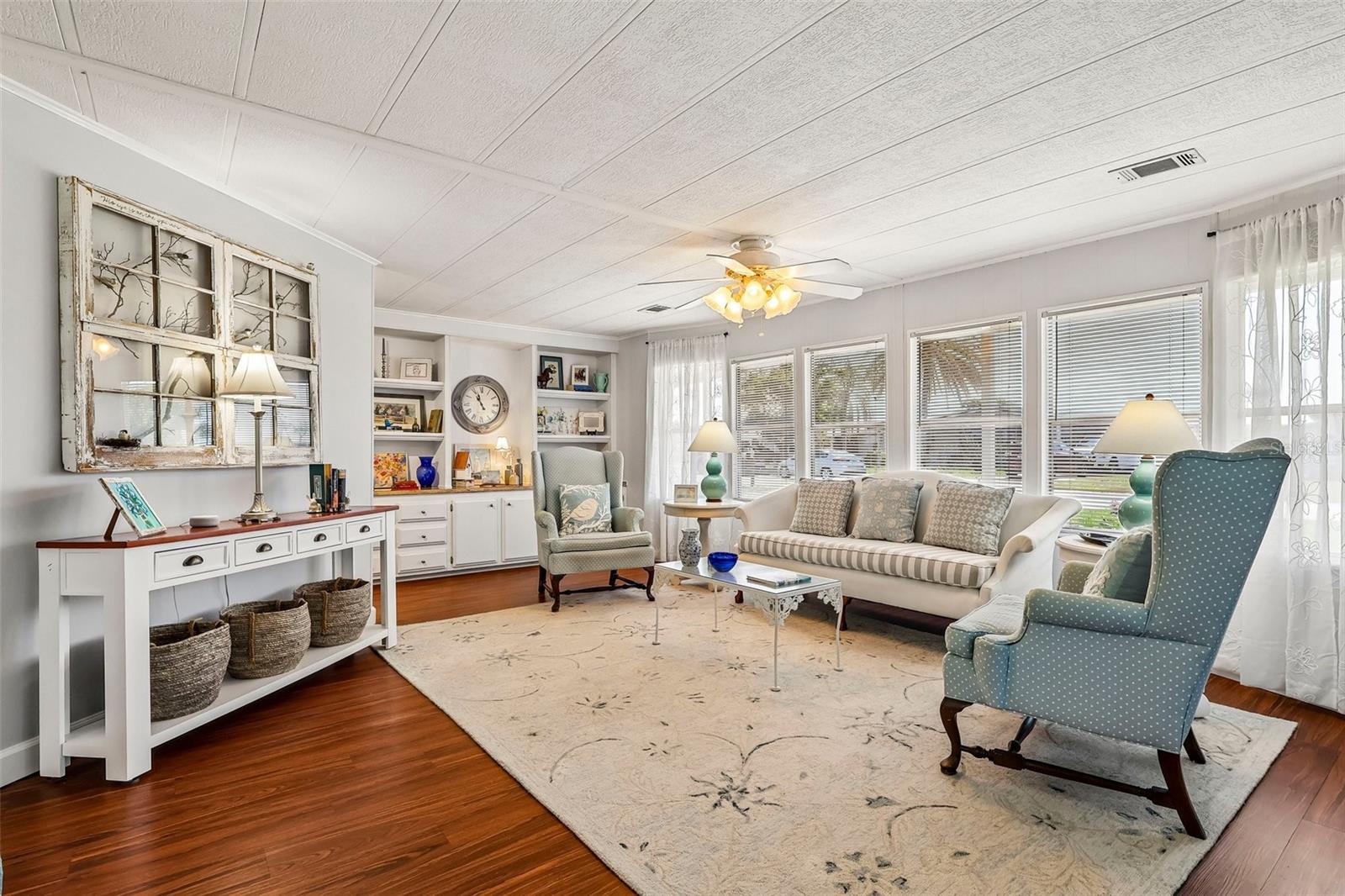 TAVARES LAKE FRANCES ESTATES - Residential