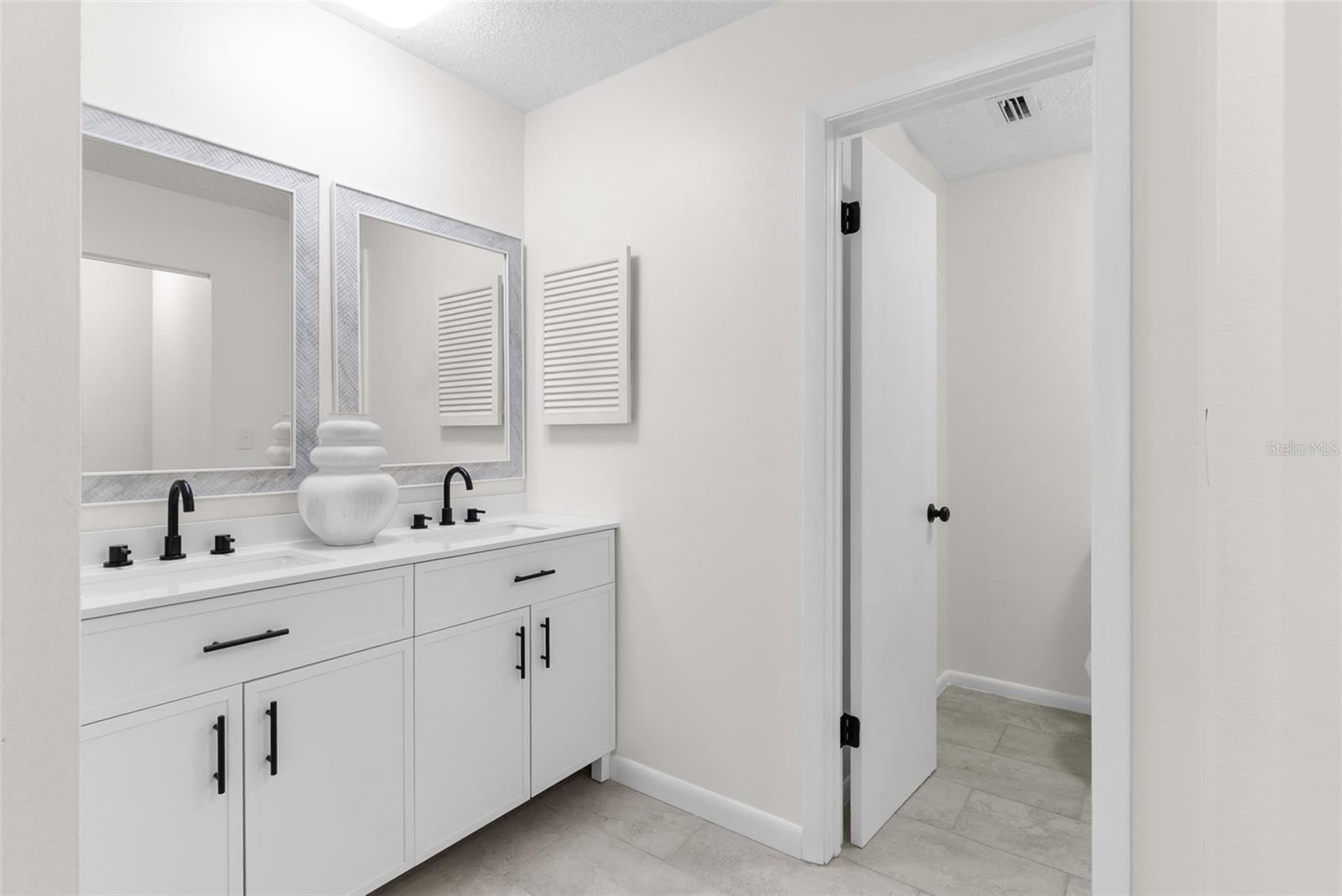 GOLF VIEW TWNHS INC - Residential
