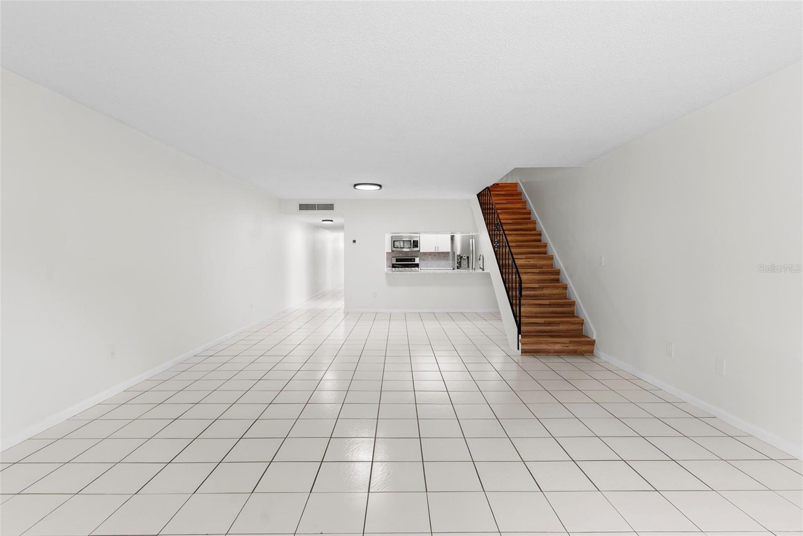 GOLF VIEW TWNHS INC - Residential