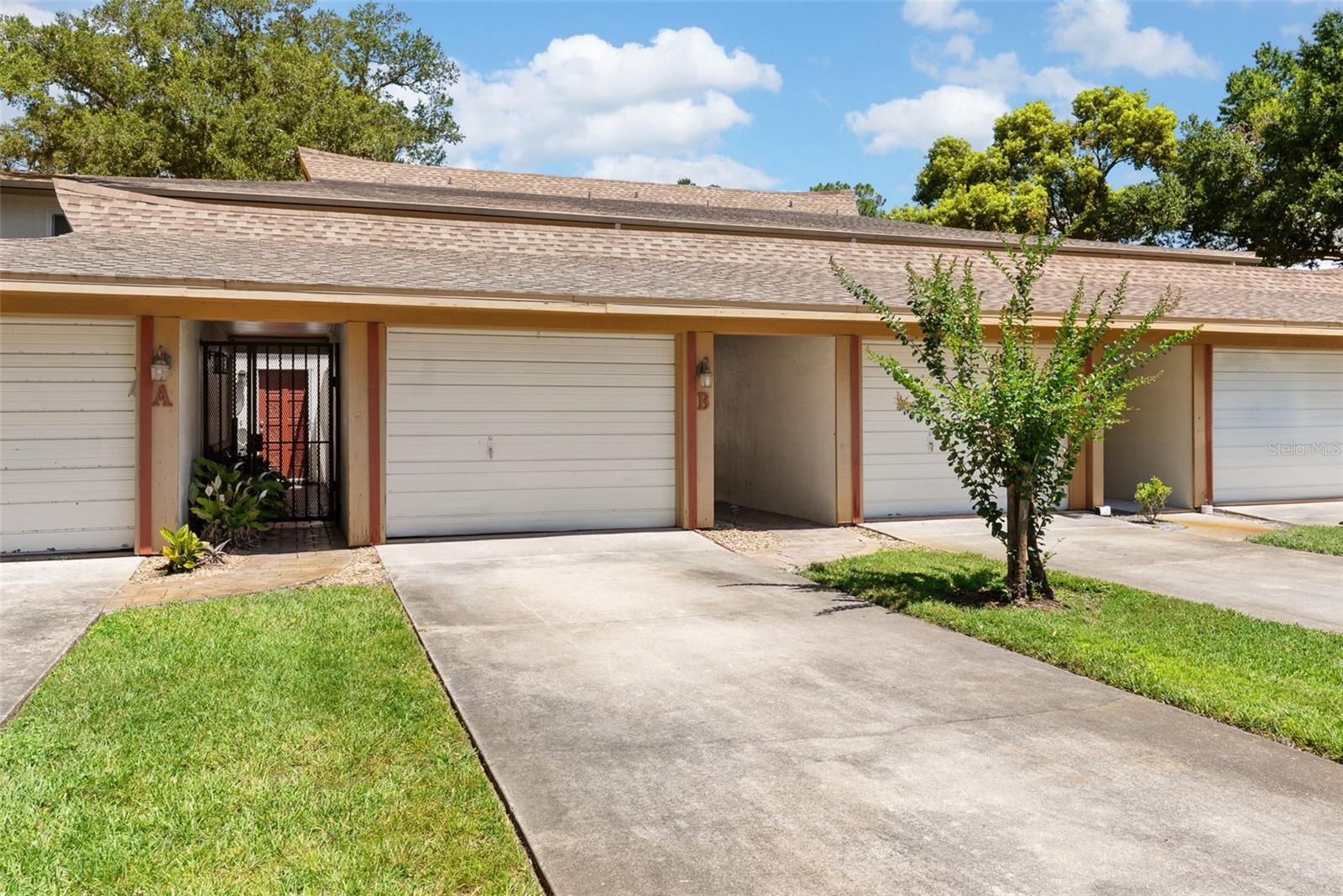 GOLF VIEW TWNHS INC - Residential