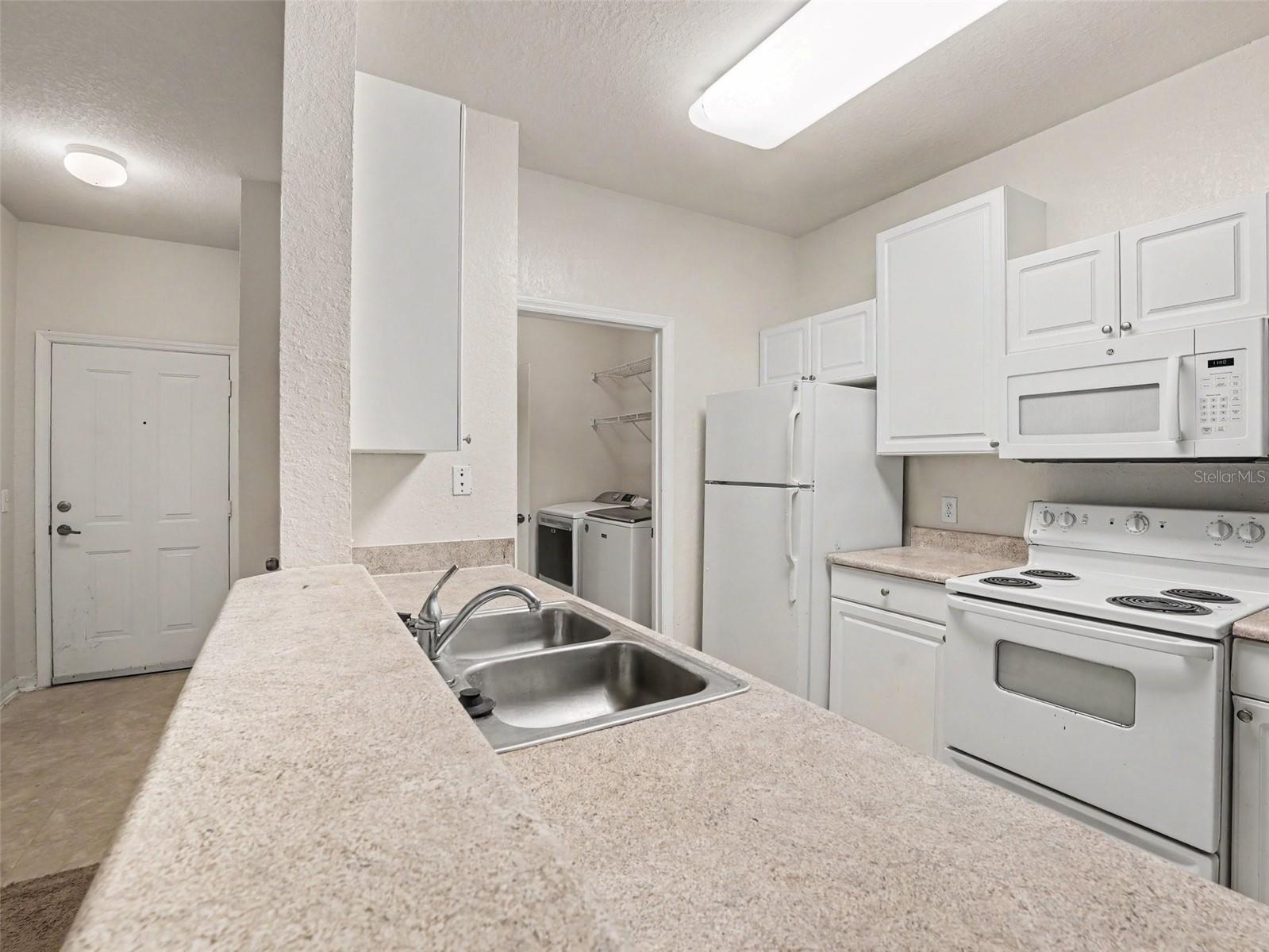 VILLAS AT SOUTHERN DUNES CONDO - Residential