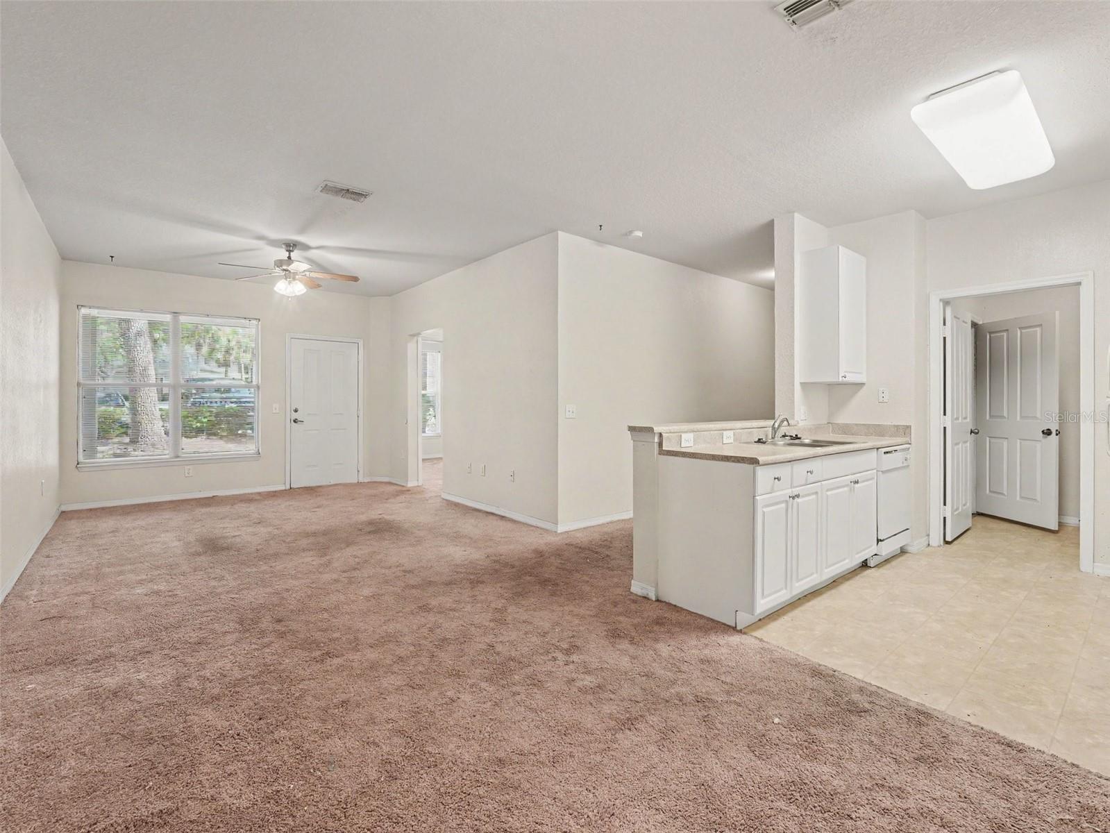 VILLAS AT SOUTHERN DUNES CONDO - Residential