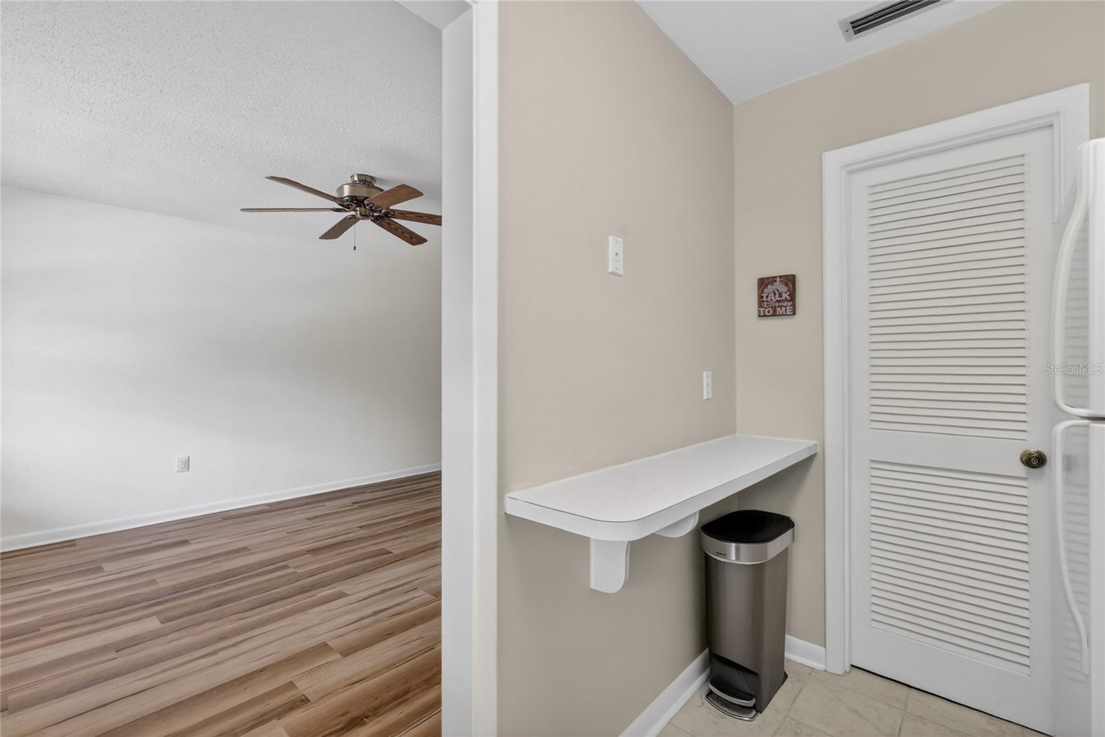 MOUNT DORA COLONIAL ARMS CONDO - Residential