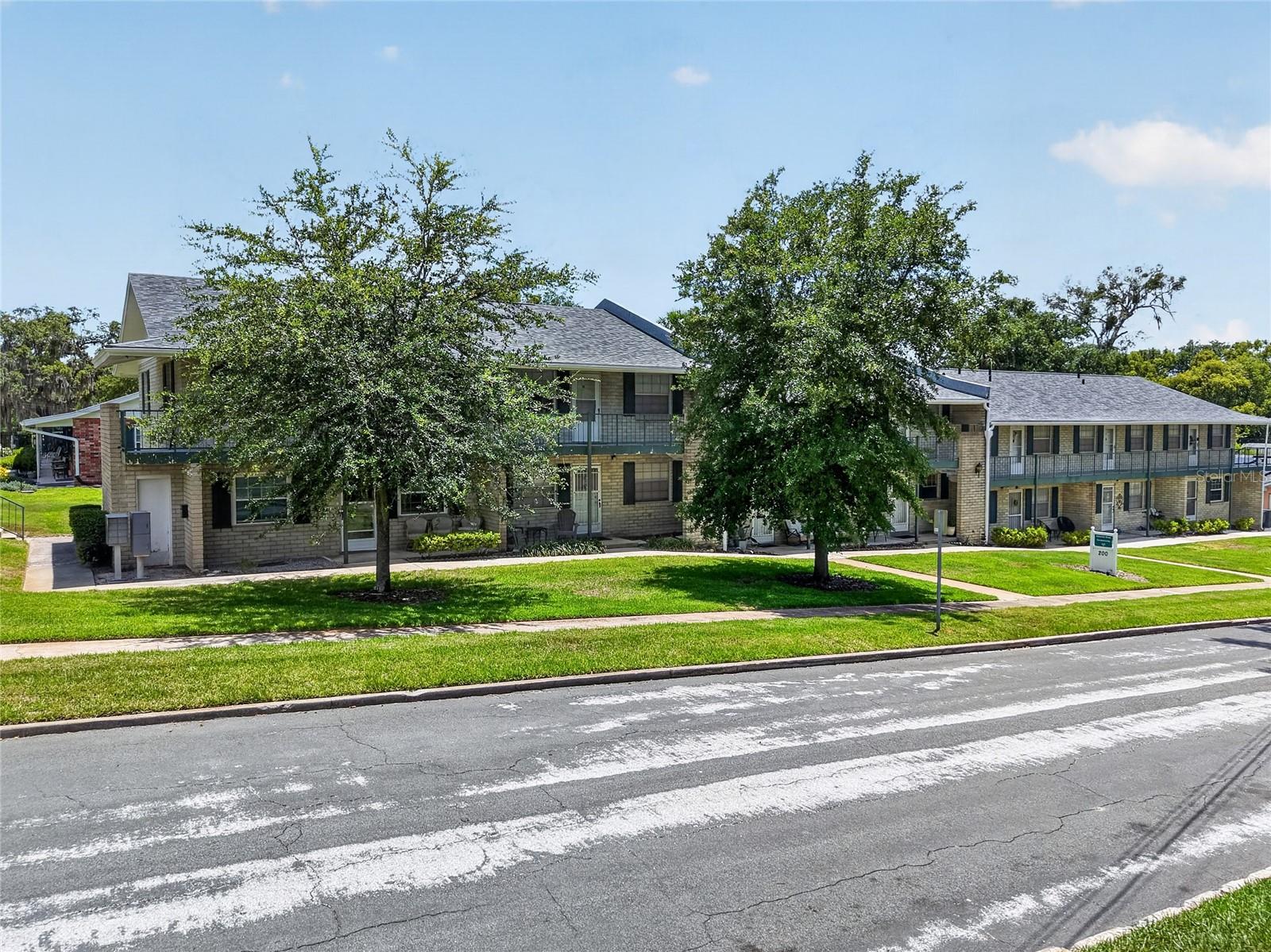 MOUNT DORA COLONIAL ARMS CONDO - Residential