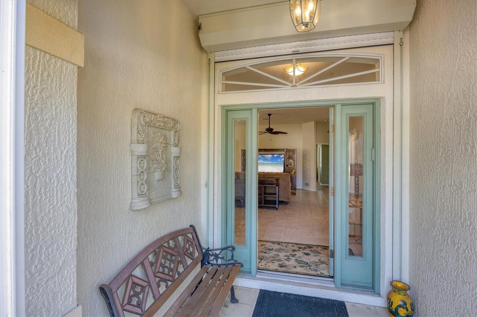 PELICAN POINTE GOLF & COUNTRY CLUB - Residential