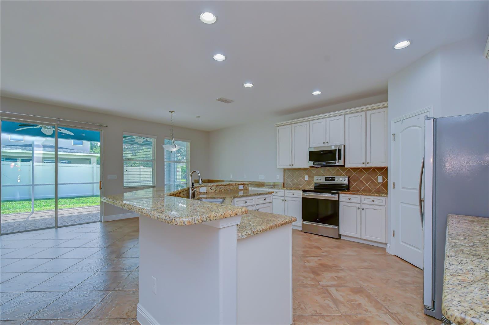 RIVERSIDE BLUFFS - Residential