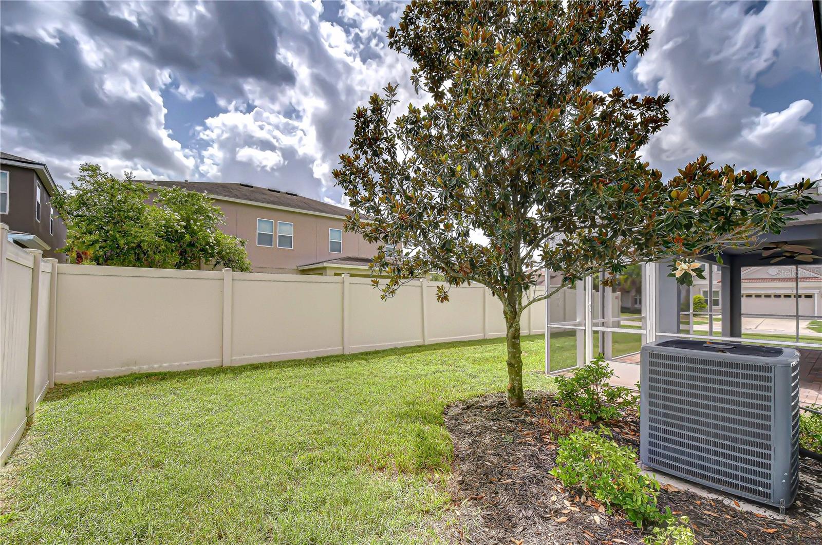 RIVERSIDE BLUFFS - Residential