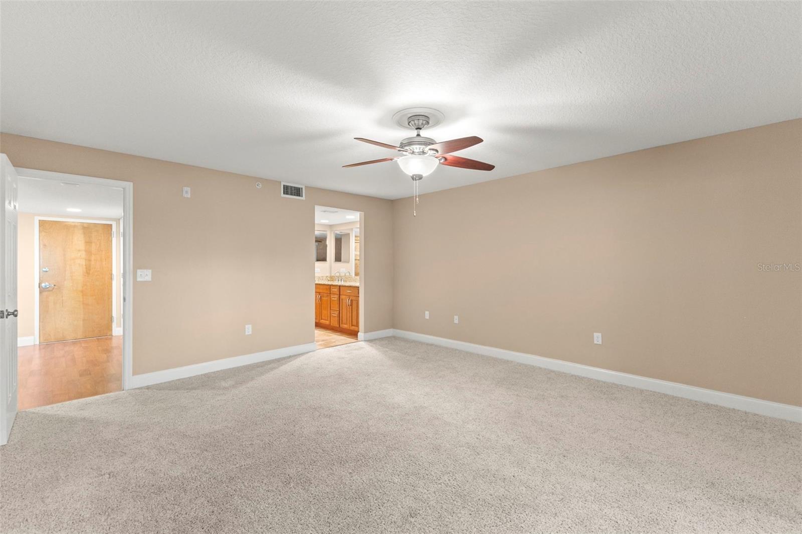 INVERNESS CONDO - Residential