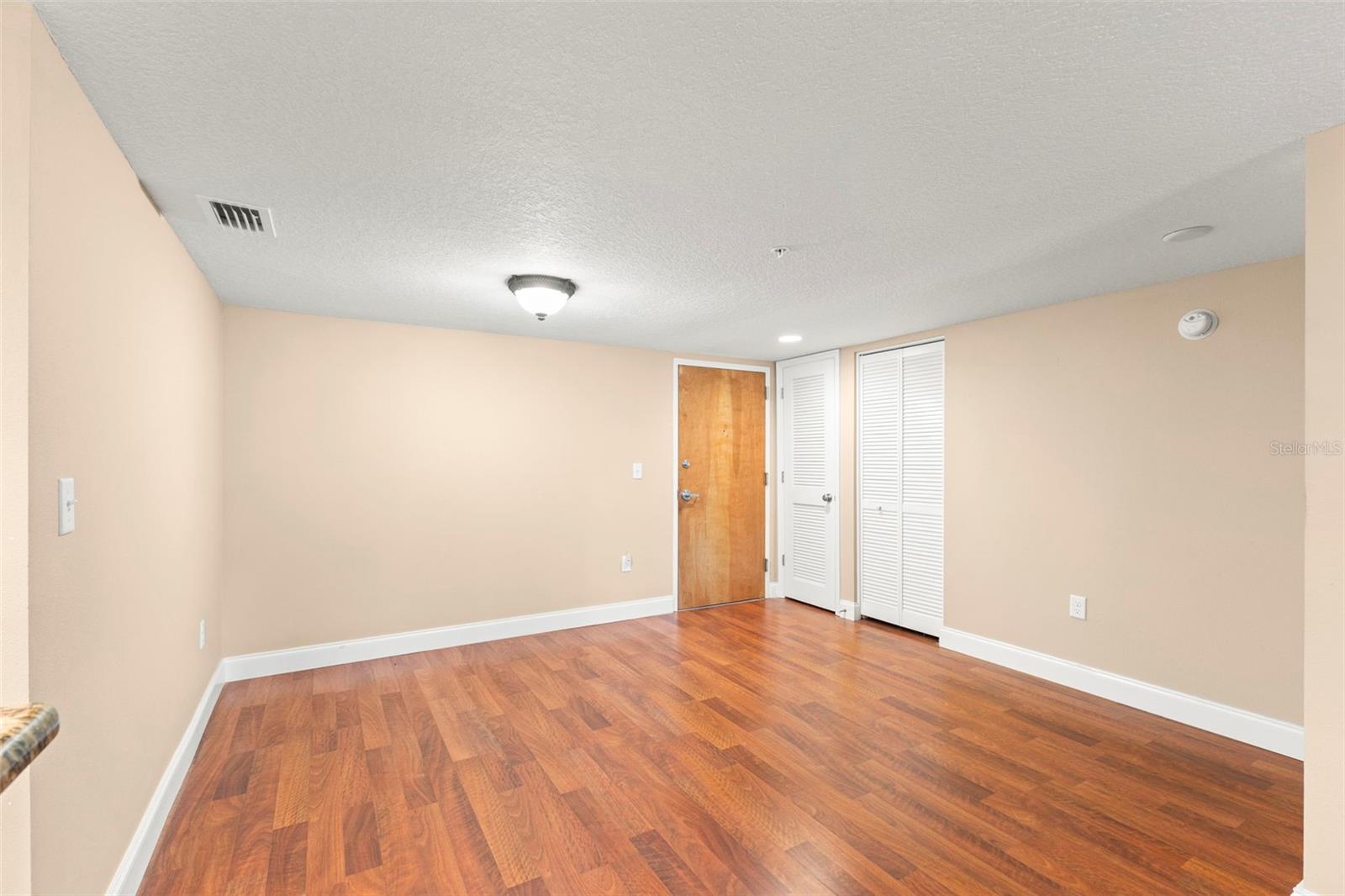INVERNESS CONDO - Residential