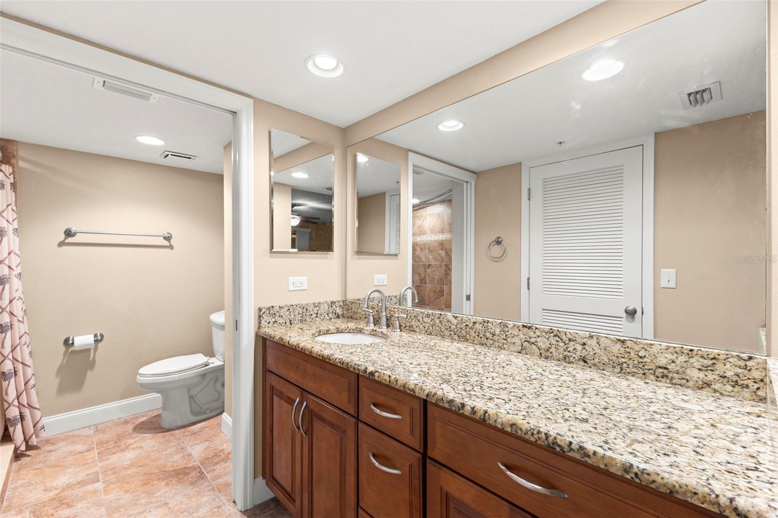 INVERNESS CONDO - Residential