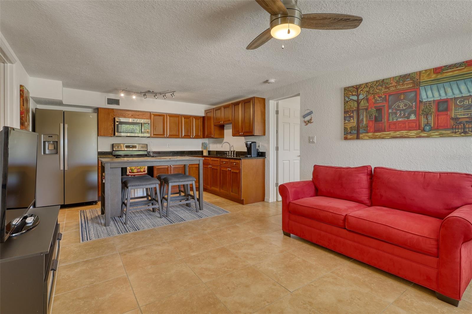 SOUTH GATE - Residential