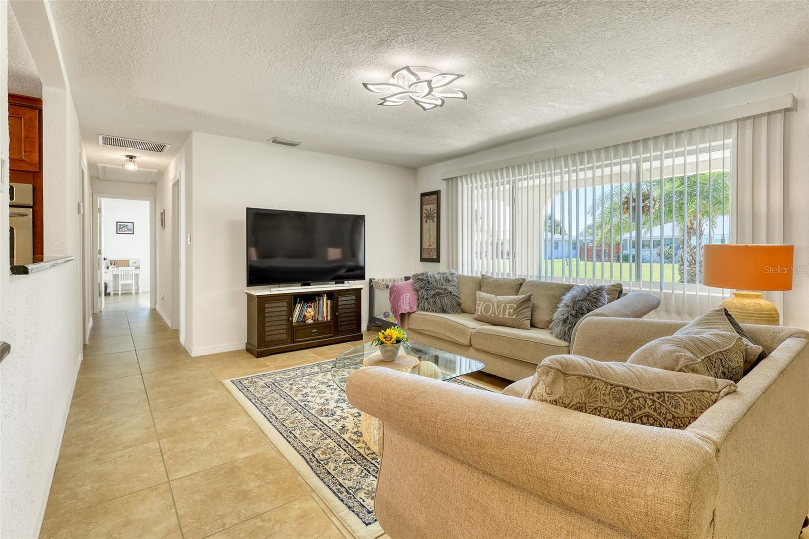 SOUTH GATE - Residential