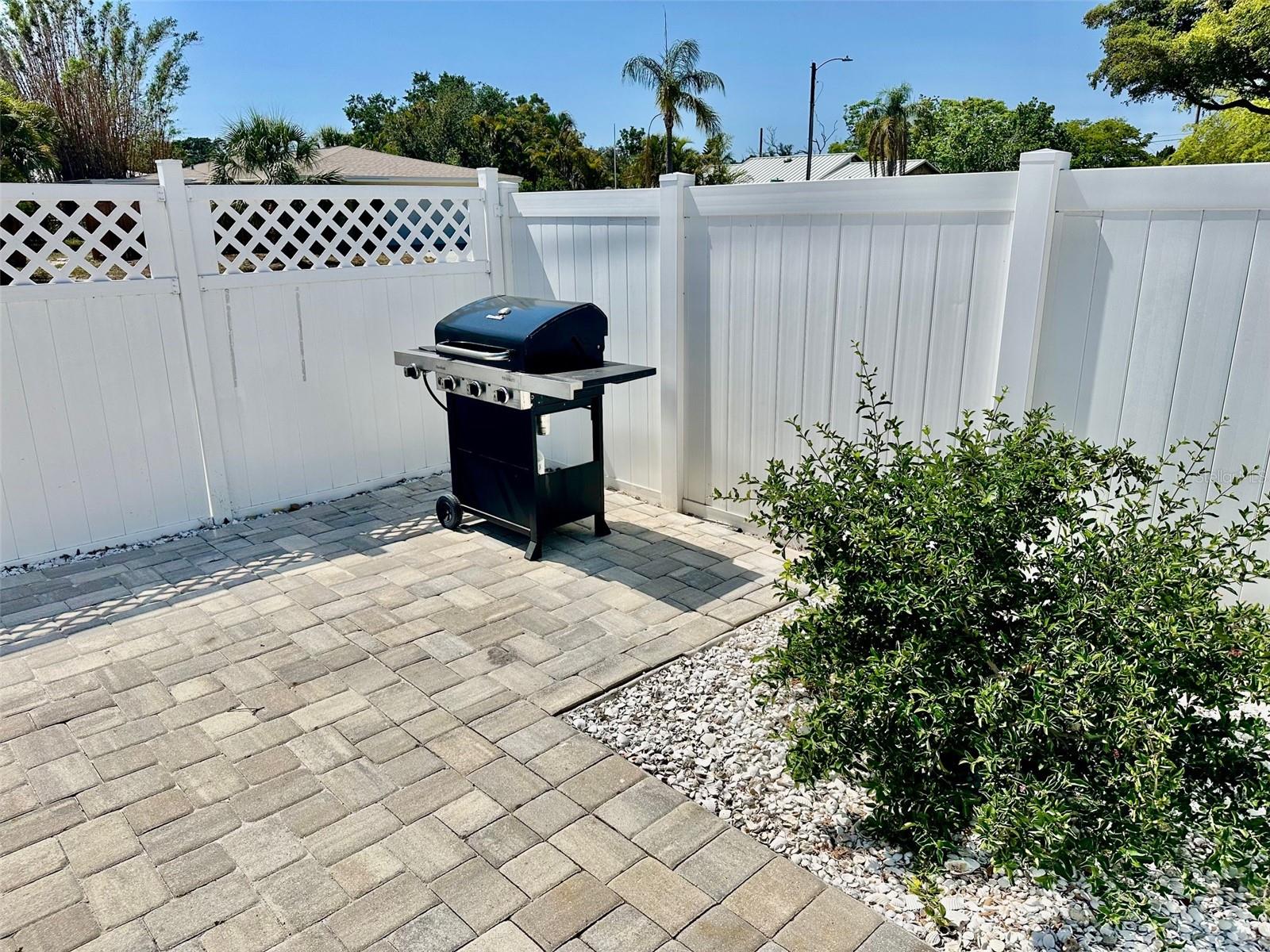 SOUTH GATE - Residential