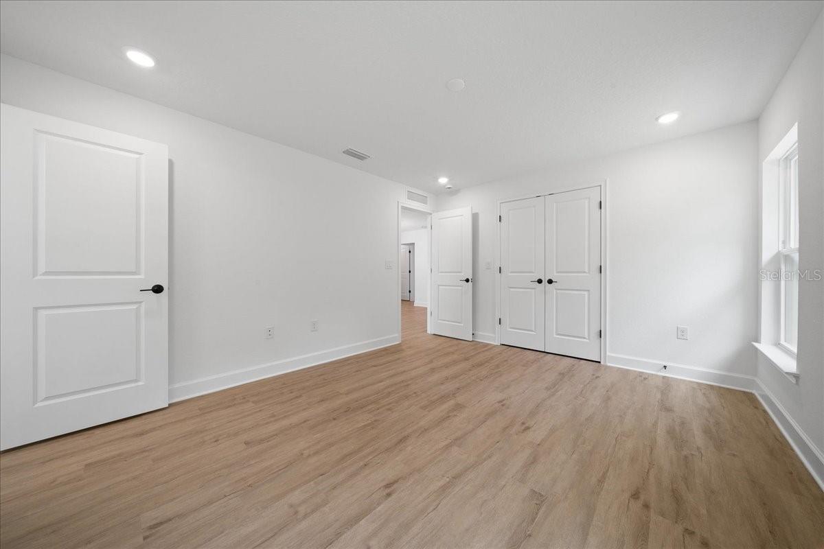 ROYAL HIGHLANDS - Residential