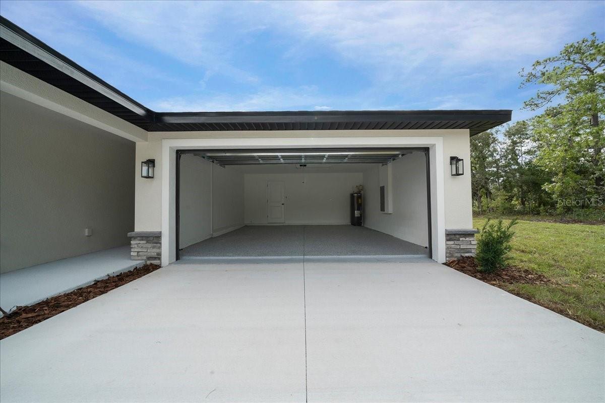 ROYAL HIGHLANDS - Residential