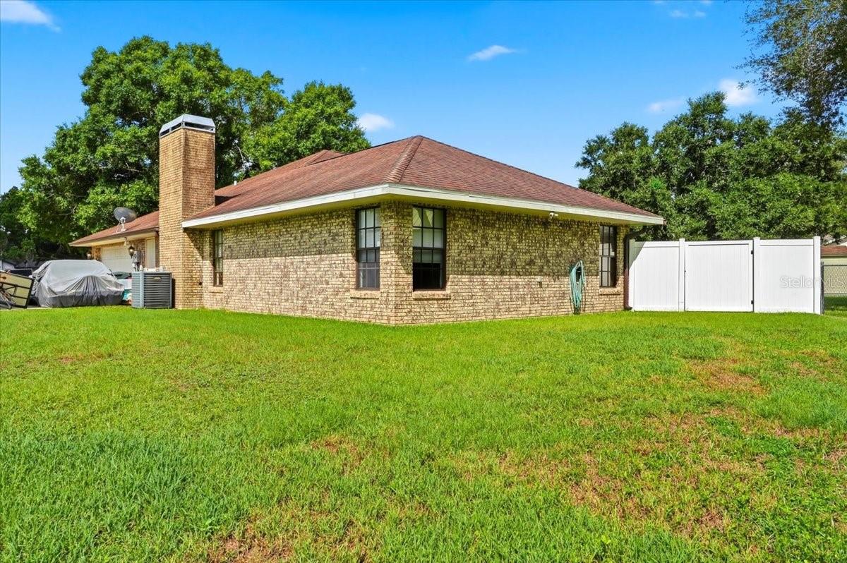 HIGHLAND LAKE ESTS-FLA - Residential