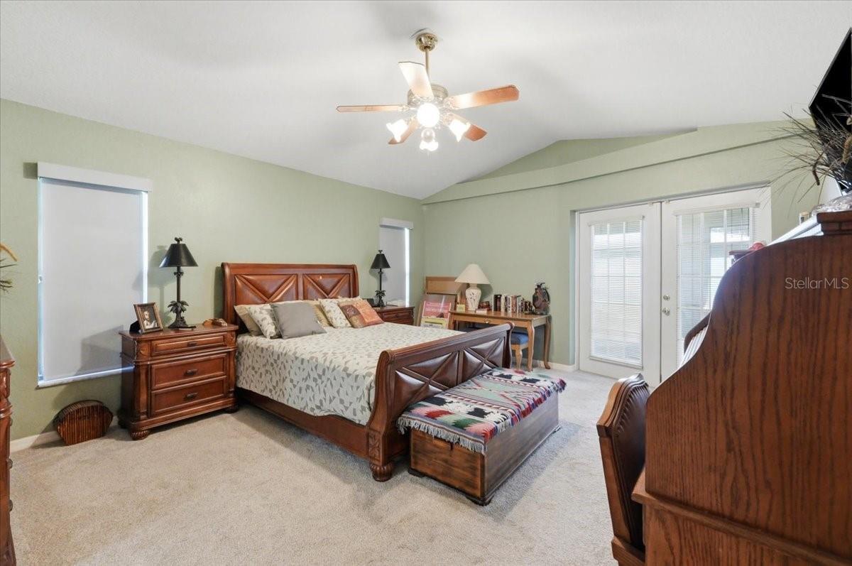 HIGHLAND LAKE ESTS-FLA - Residential
