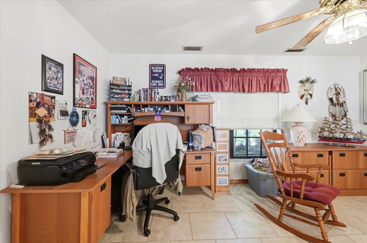 HIGHLAND LAKE ESTS-FLA - Residential