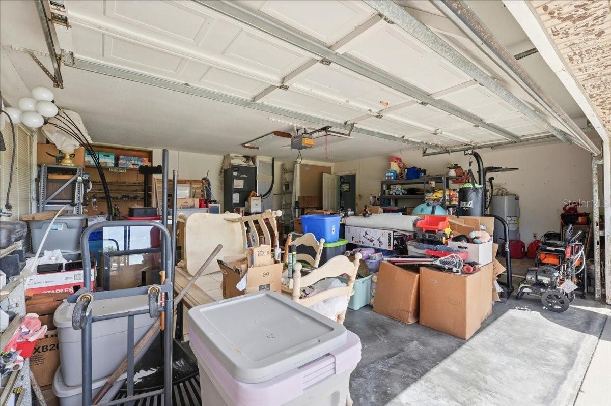 HIGHLAND LAKE ESTS-FLA - Residential
