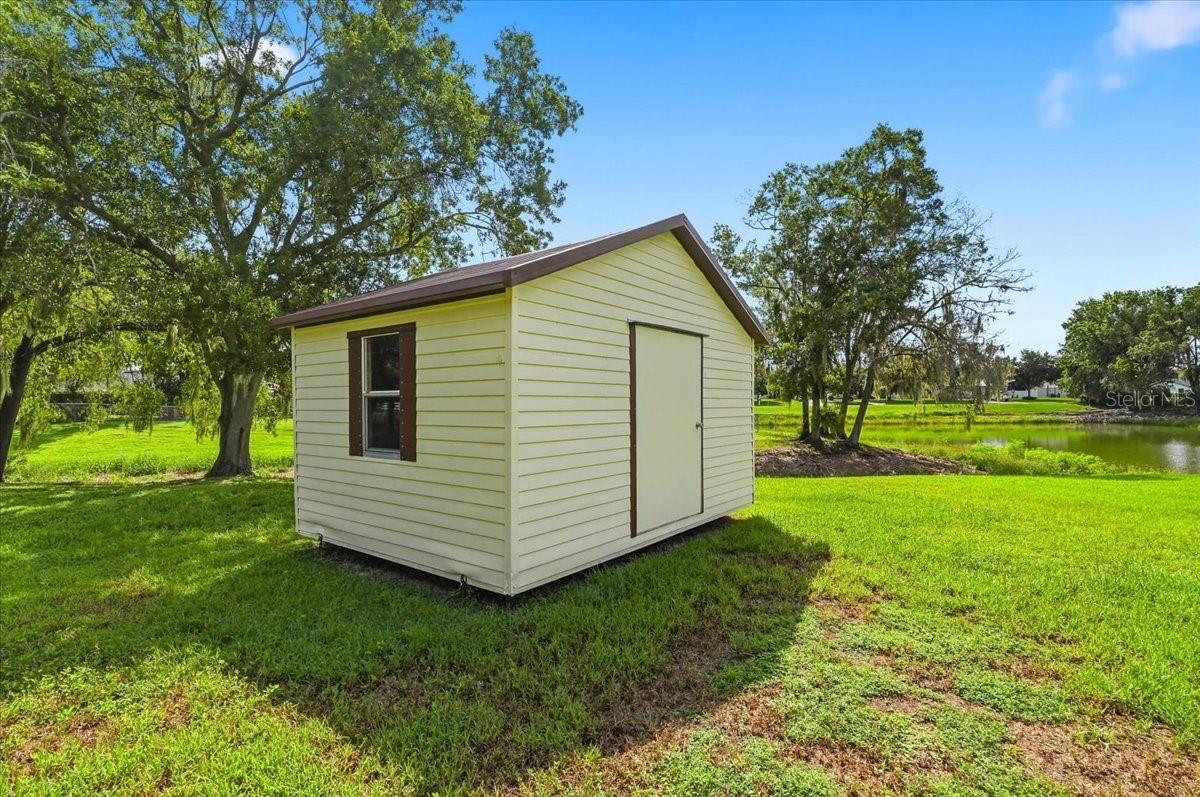 HIGHLAND LAKE ESTS-FLA - Residential