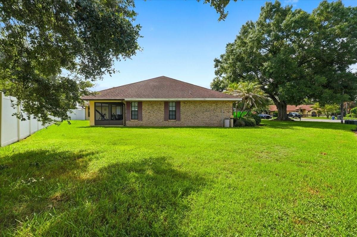 HIGHLAND LAKE ESTS-FLA - Residential