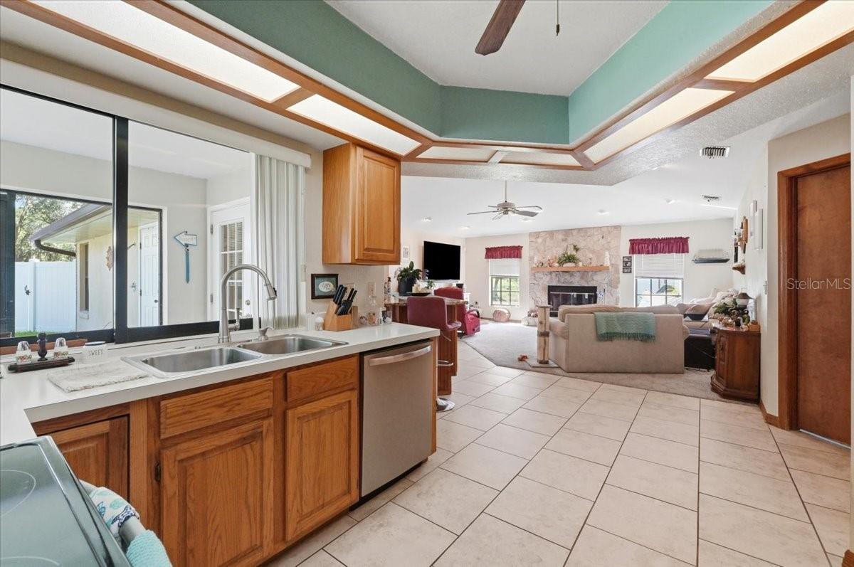 HIGHLAND LAKE ESTS-FLA - Residential