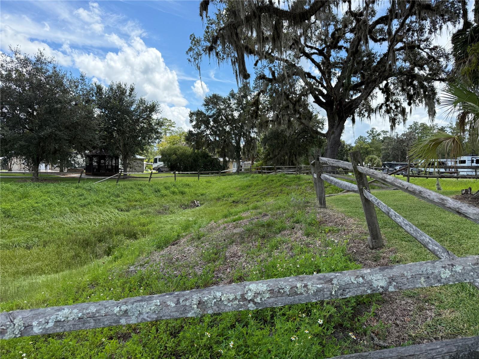 PRESERVE ESTATE - Land
