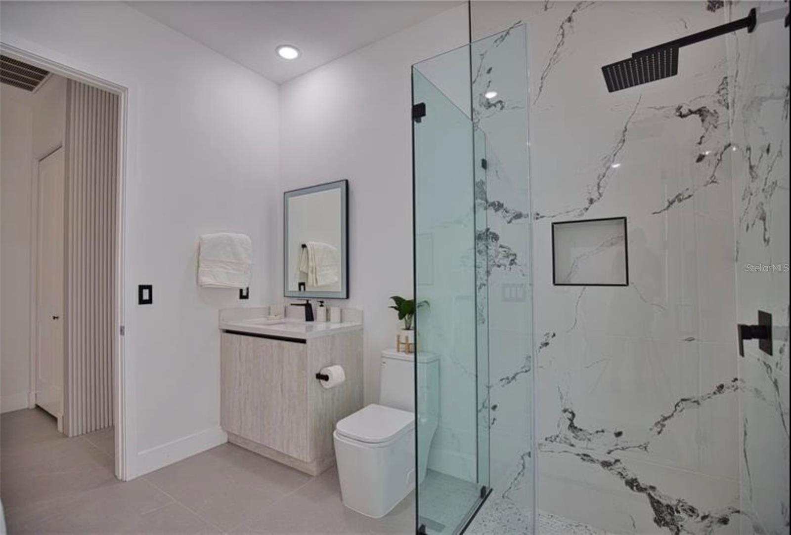 ROTONDA WEST PINE VLY - Residential Lease