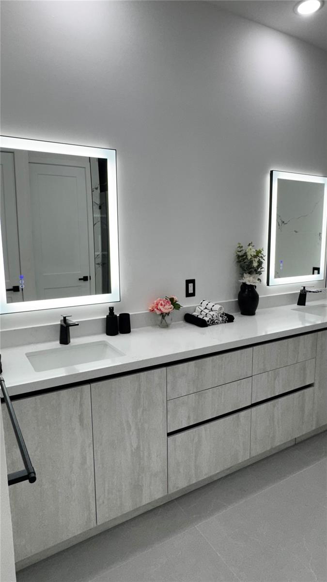ROTONDA WEST PINE VLY - Residential Lease